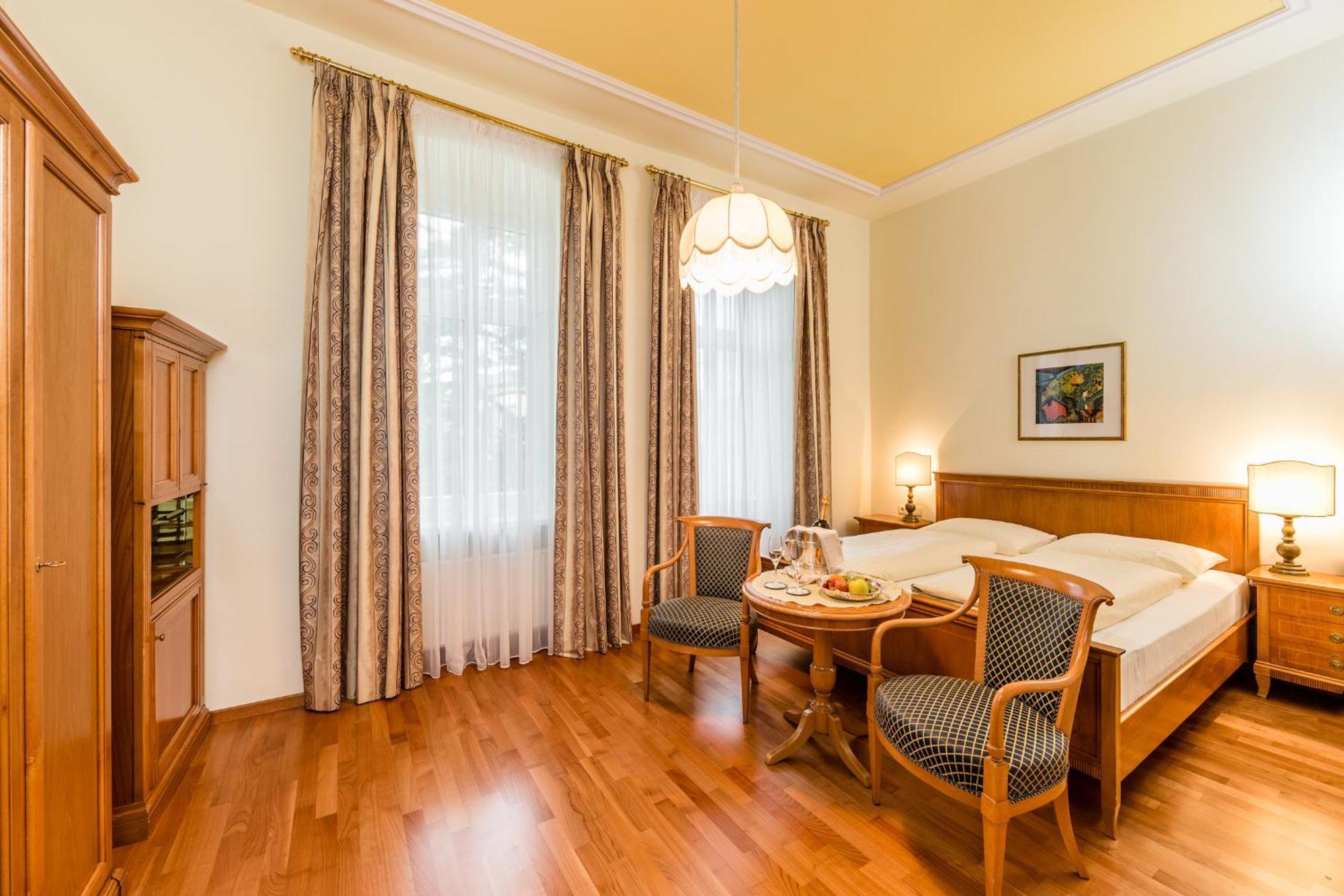 Double Room,1216282891:JPEG